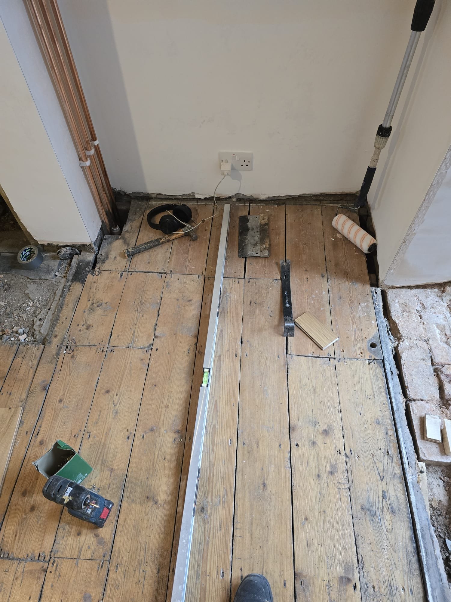 Before floor leveling