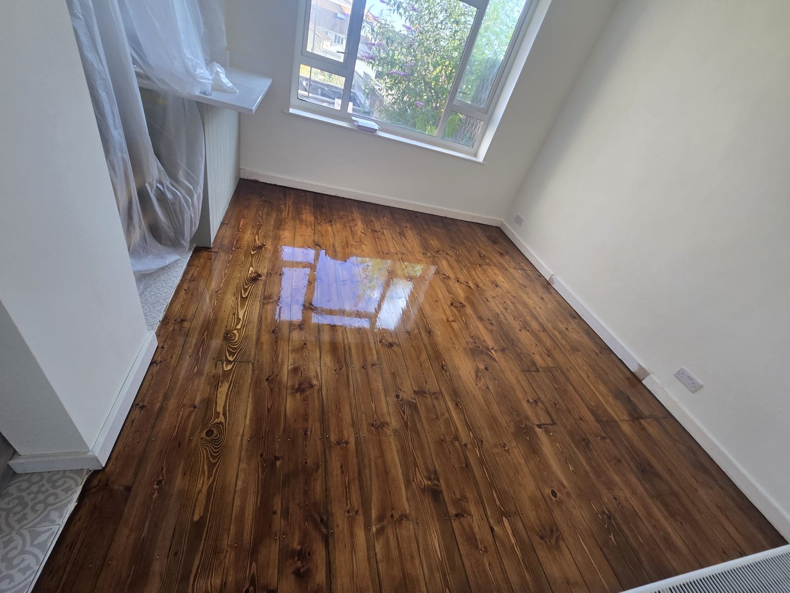 Wood floor staining